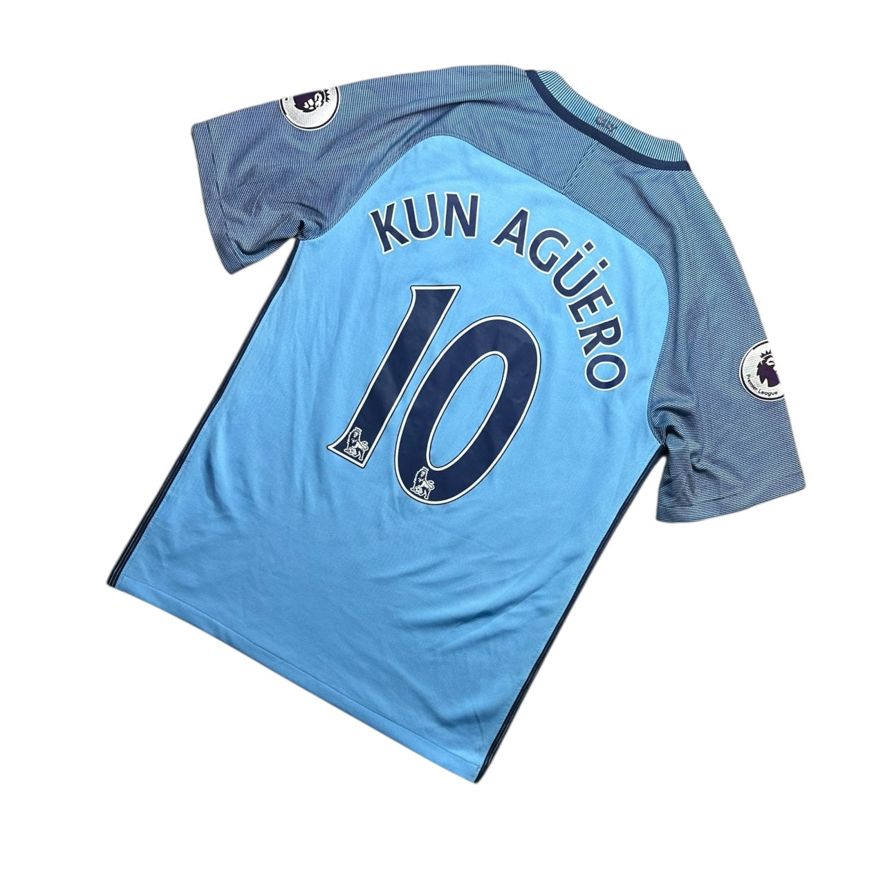 Manchester City Football Shirt 2017/2018 Home Kun Aguero 10 (S)