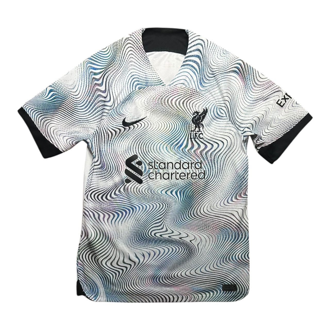 Liverpool Football Shirt 2022/2023 Away (M)