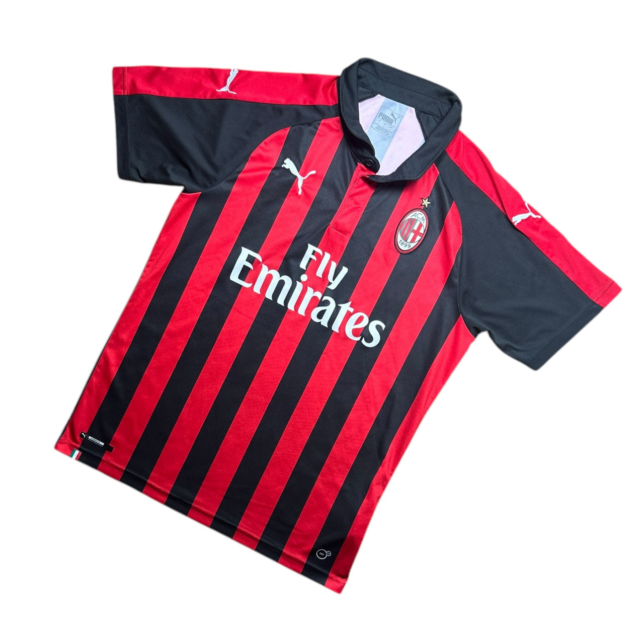 AC Milan Football Shirt 2018/2019 Home (L)