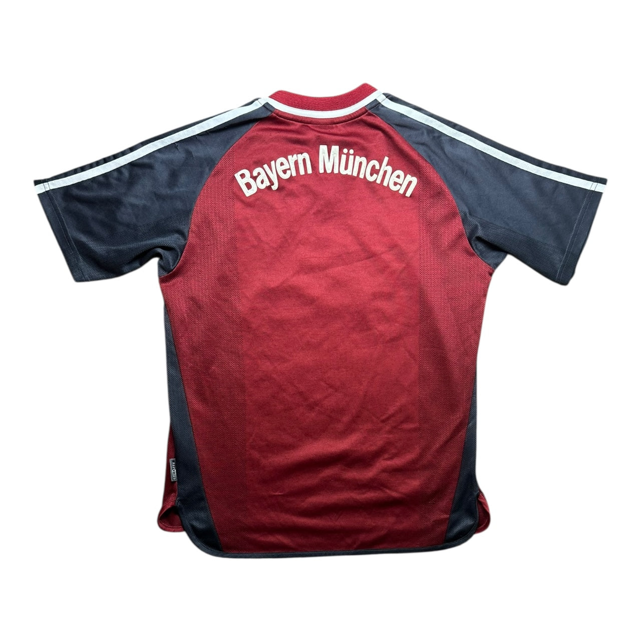 Bayern Munich Football Shirt 2001/2002 Home (S)