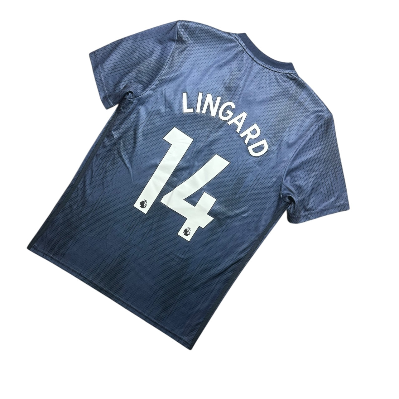 Manchester United Football Shirt Third 2018/2019 Lingard 14 (M)