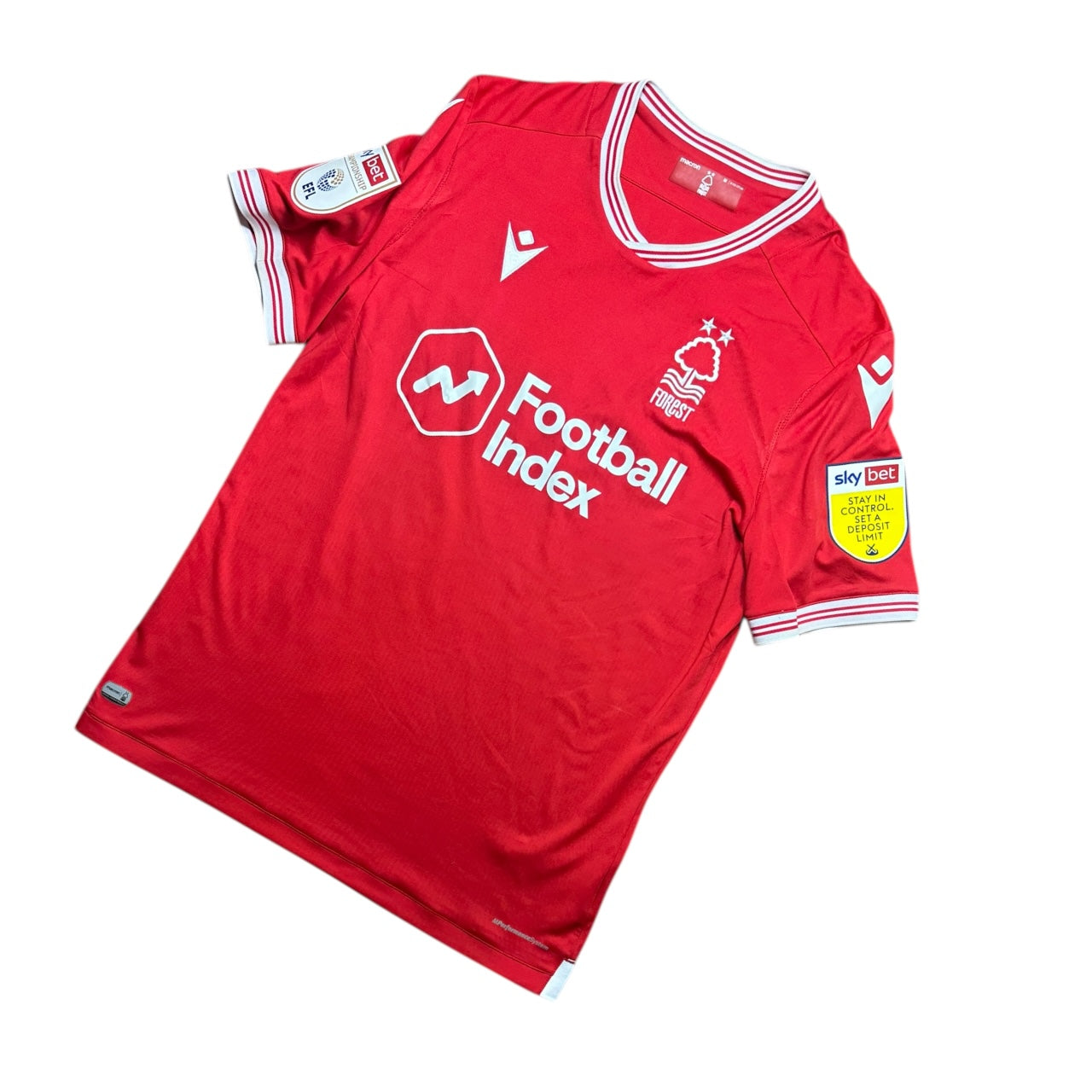 Nottingham Forest Football Shirt 2020/2021 Home (M)