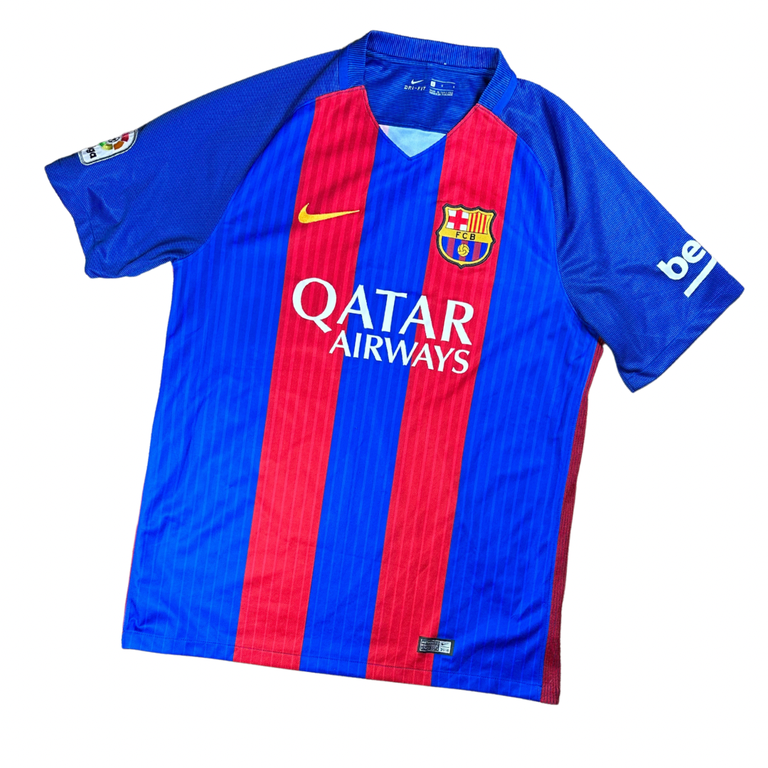 Barcelona 2016/2017 Home Football Shirt Messi (10)