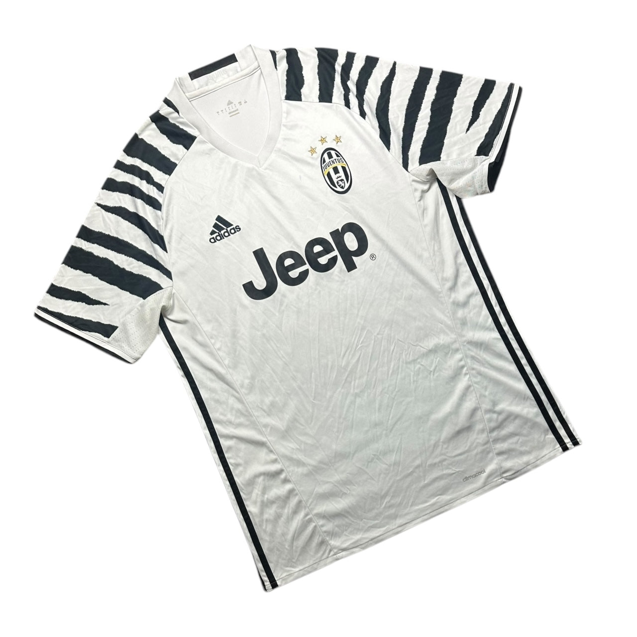 Juventus Football Shirt 2016/2017 Third (L)
