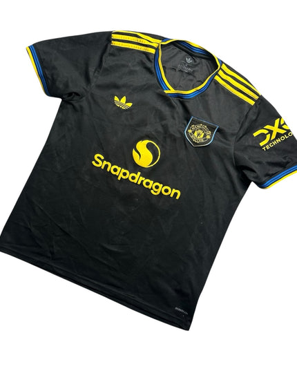 Manchester United Football Shirt Third 2025/2026 Mbeumo 19 (XL)
