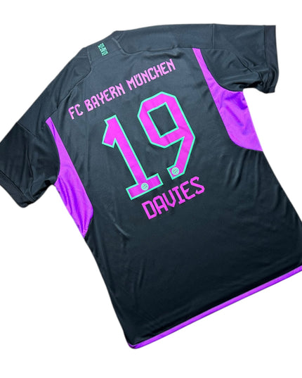 Bayern Munich Football Shirt 2023/2024 Away Davies 19 (XL)