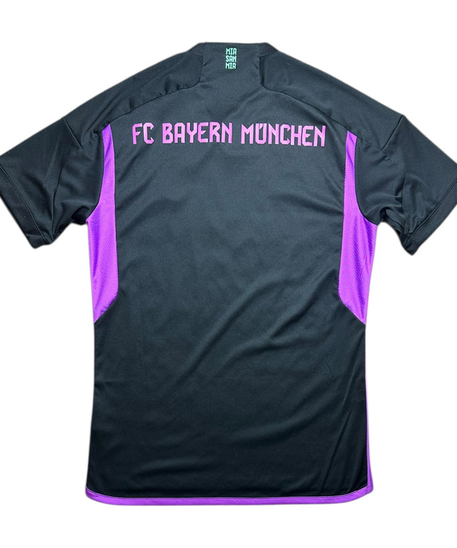Bayern Munich Football Shirt 2023/2024 Away (M)