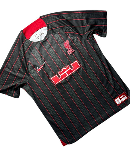 Liverpool Football Shirt LeBron Stadium Shirt (L)