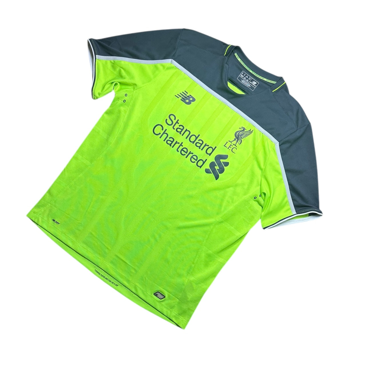 Liverpool Football Shirt 2016/2017 Third (XL)
