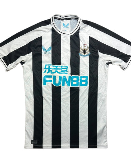 Newcastle Football Shirt 2022/2023 Home Isak 14 (M)