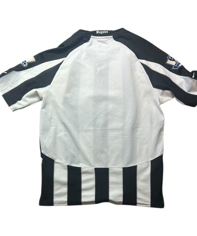 Newcastle Football Shirt Home 2010/2011 (M)