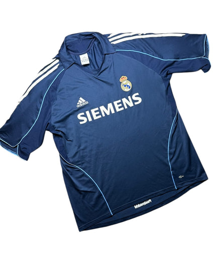 Real Madrid Football Shirt 2005/2006 Away (XL)