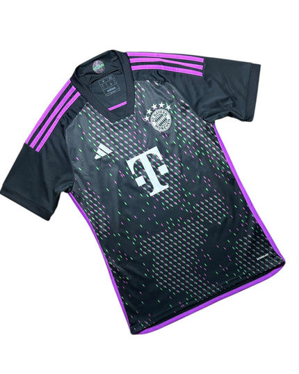 Bayern Munich Football Shirt 2023/2024 Away (M)