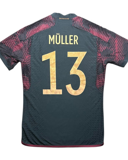 Germany Football Shirt Away 2022/2023 Muller 13 Heat RDY (M)