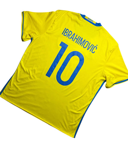 Sweden Football Shirt 2016/2017 Home Ibrahimovic 10 (XL)