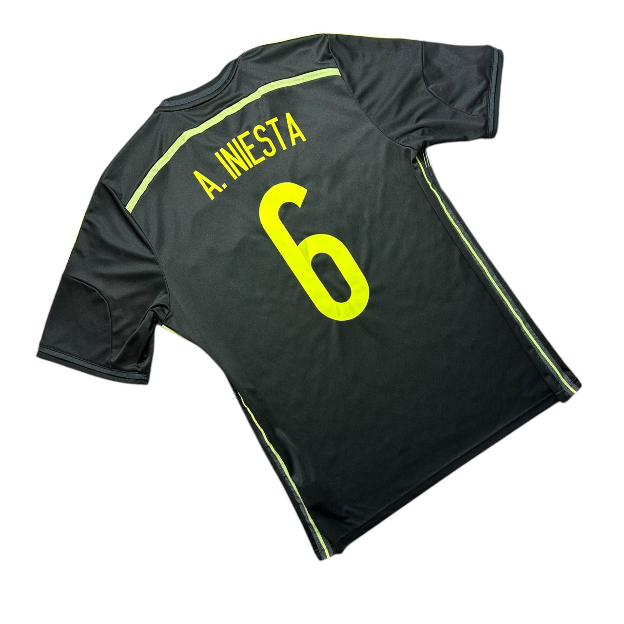Spain Football Shirt 2013/2015 Away Iniesta 6 (L)