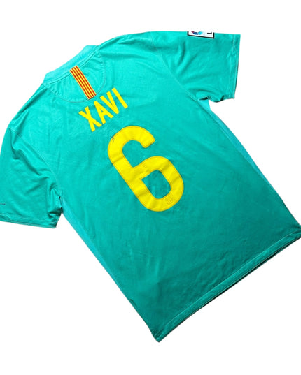 Barcelona Football Shirt 2010/2011 Away Xavi 6 (M)