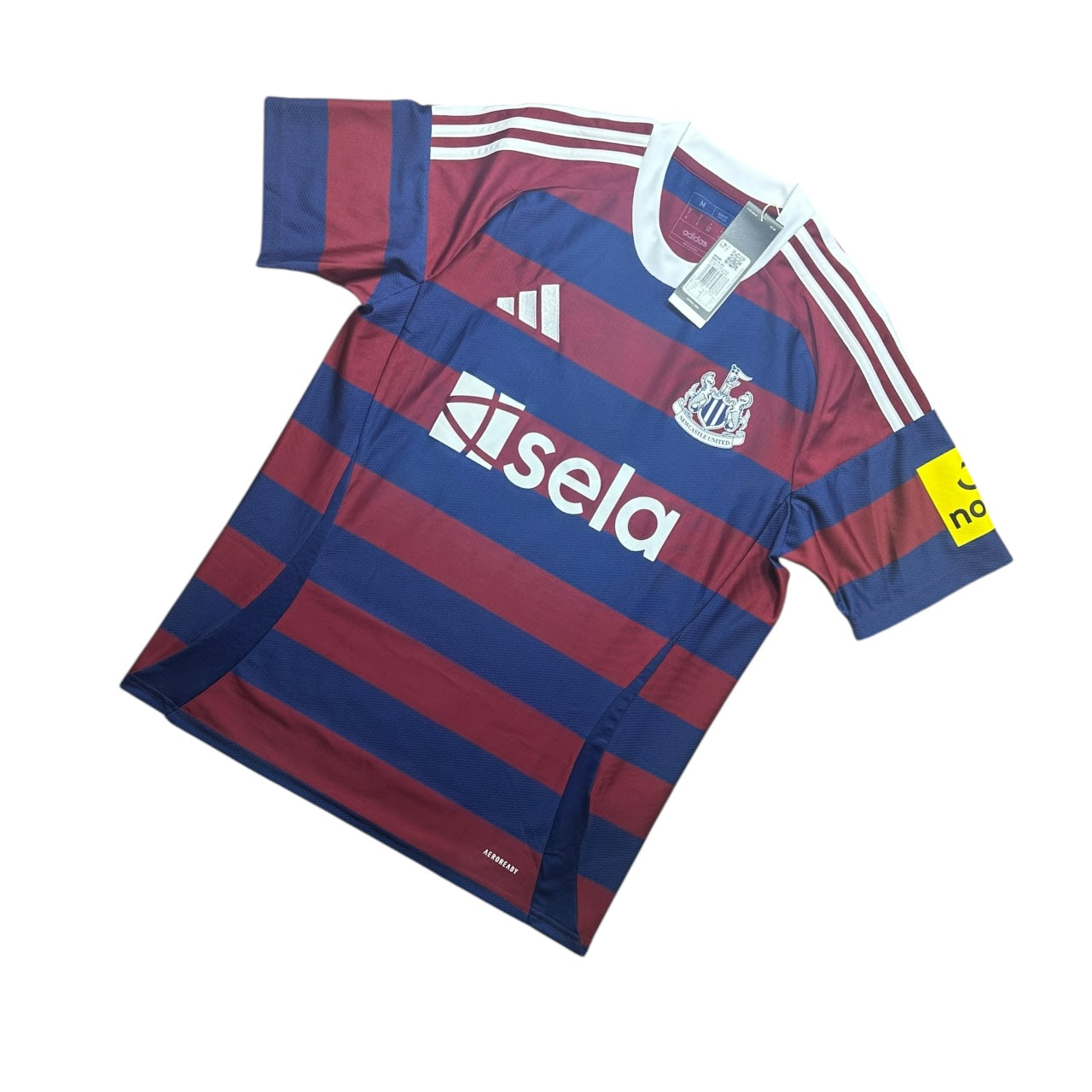 Newcastle Football Shirt Away 2024/2025 Isak 14 BNWT (M)