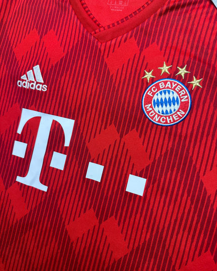 Bayern Munich Football Shirt 2018/2019 Home Muller 25 (L)