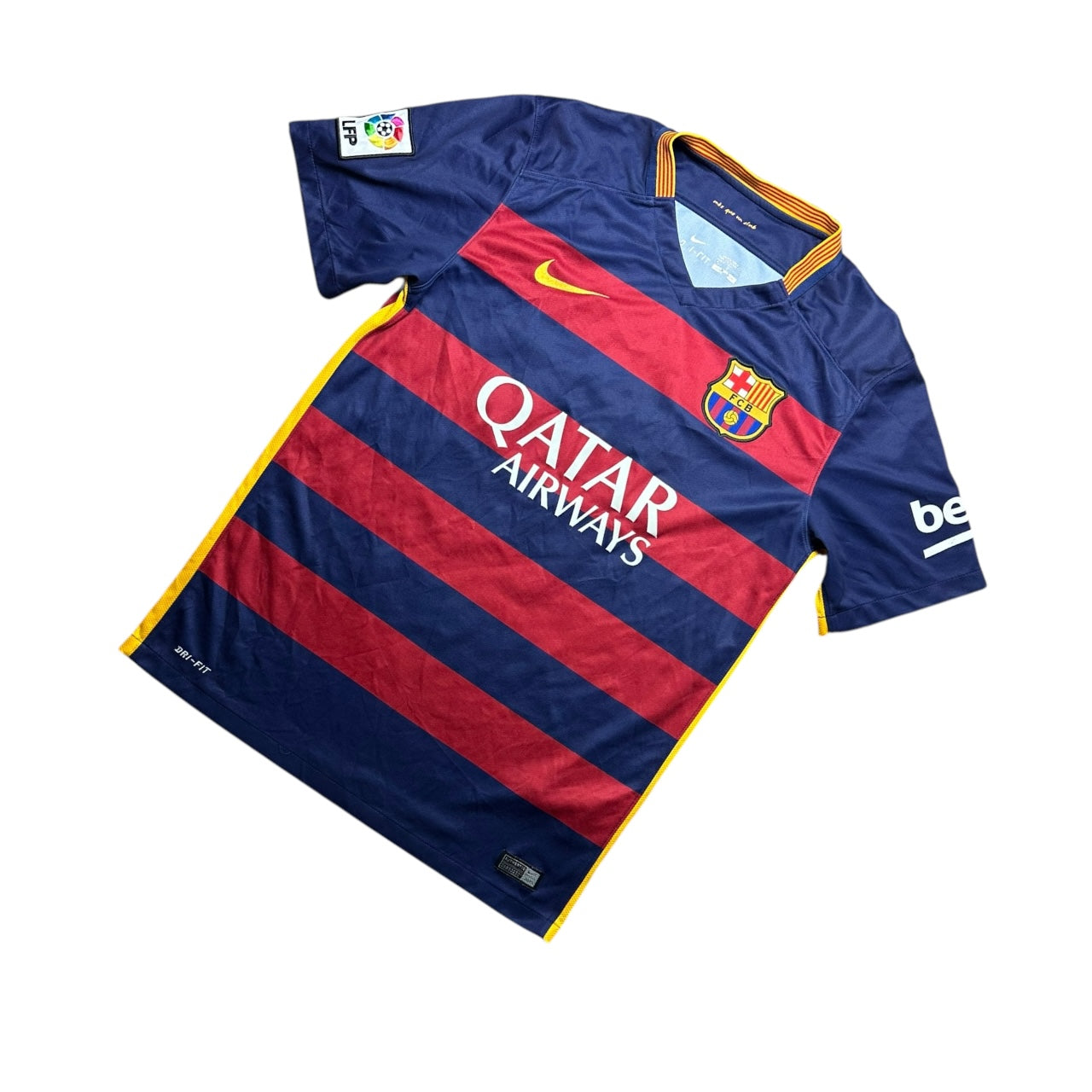 Barcelona Football Shirt 2015/2016 Home Messi 10 (M)