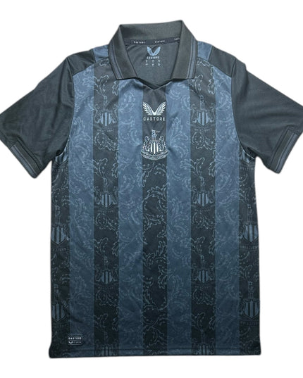 Newcastle Football Shirt 2022/2023 Anniversary Shirt (M)