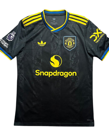 Manchester United Football Shirt Third 2025/2026 Cunha 10 (M)