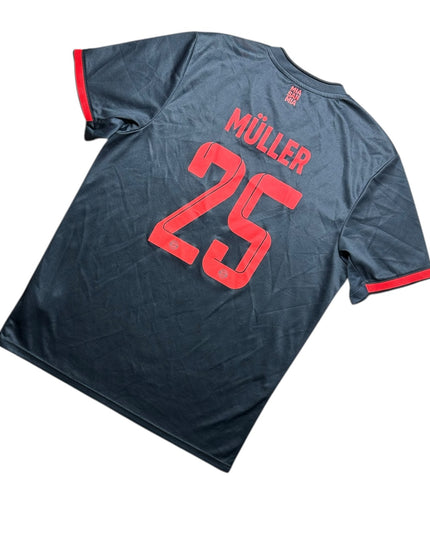 Bayern Munich Football Shirt Third 2022/2023 Muller 25 (L)