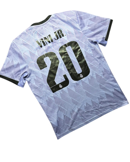 Real Madrid Football Shirt Away 2022/2023 Vini JR 20 (L)