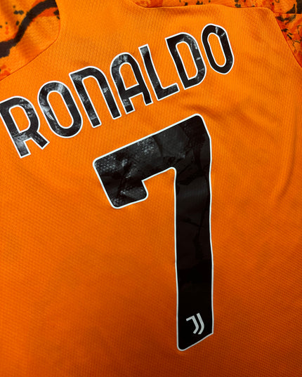 Juventus Football Shirt 2020/2021 Third Ronaldo 7 BNWT (M)