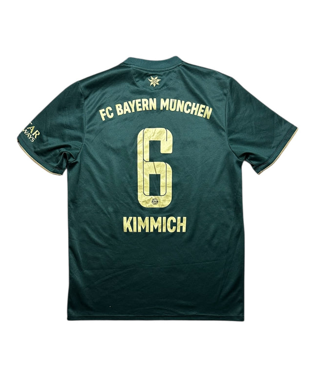 Bayern Munich Football Shirt 2021/2022 Oktoberfest Kimmich 6 (L)