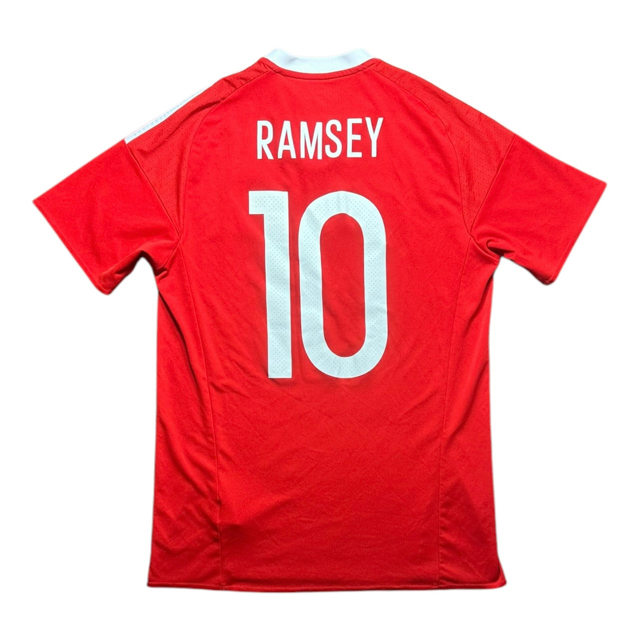 Wales Football Shirt 2016/2017 Home Ramsey 10 (M)