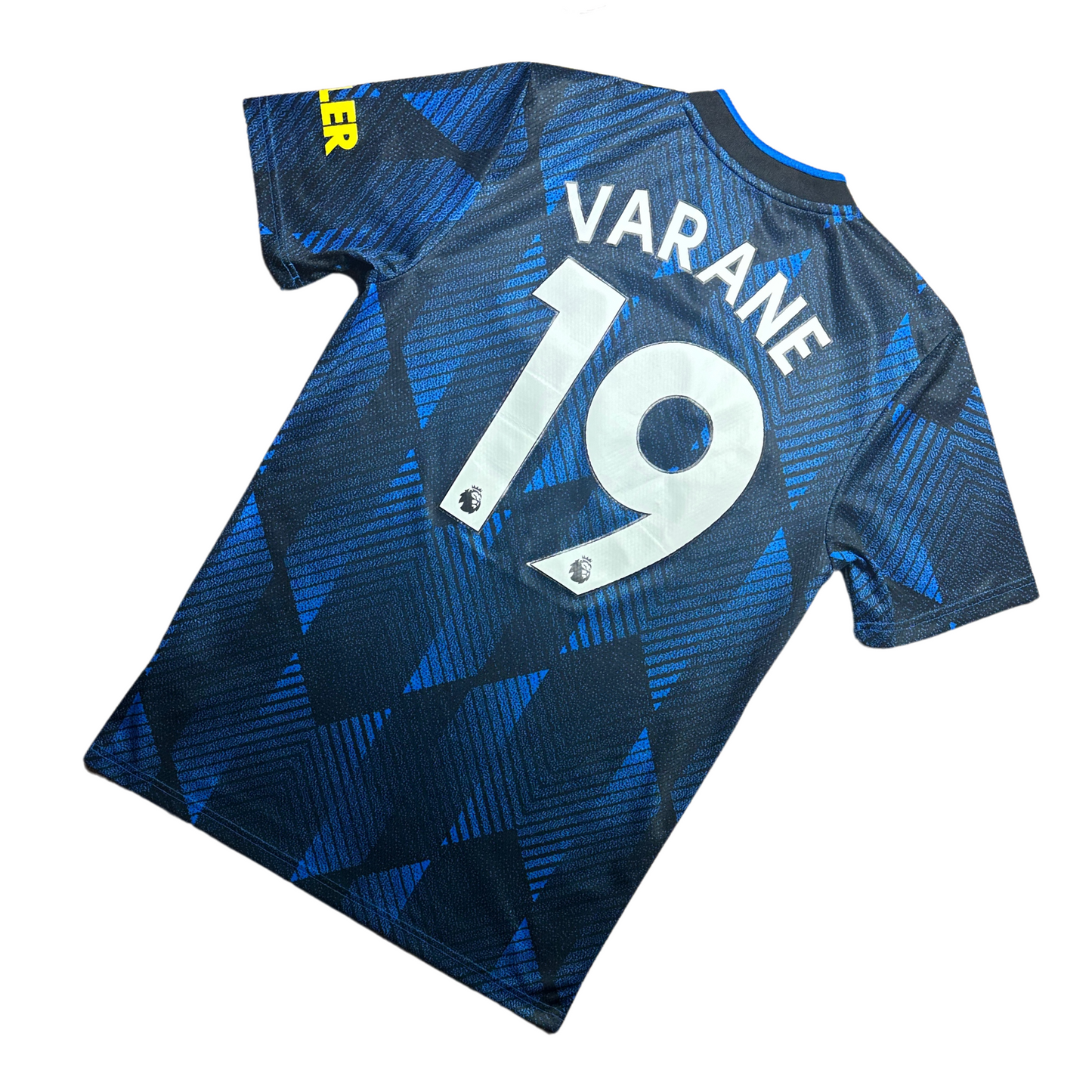 Manchester United 2021/2022 Third Football Shirt Varane (19)