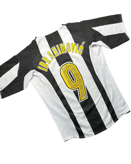 Juventus 2004/2005 Home Football Shirt Ibrahimovic (9)