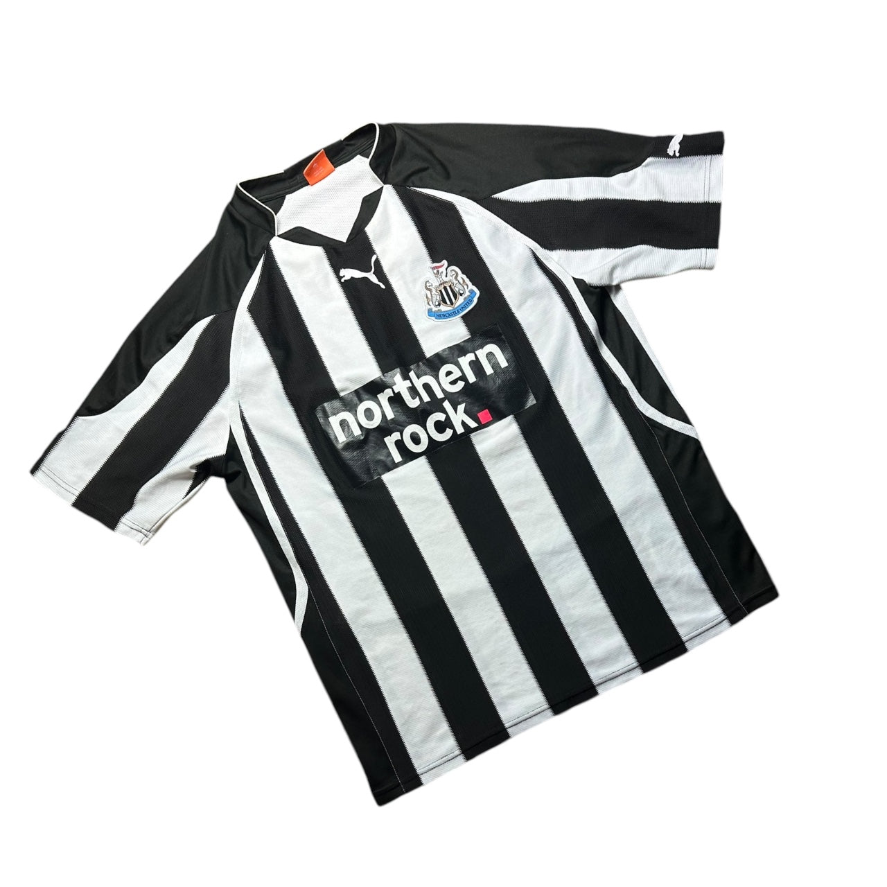 Newcastle Football Shirt 2010/2011 Home (L)