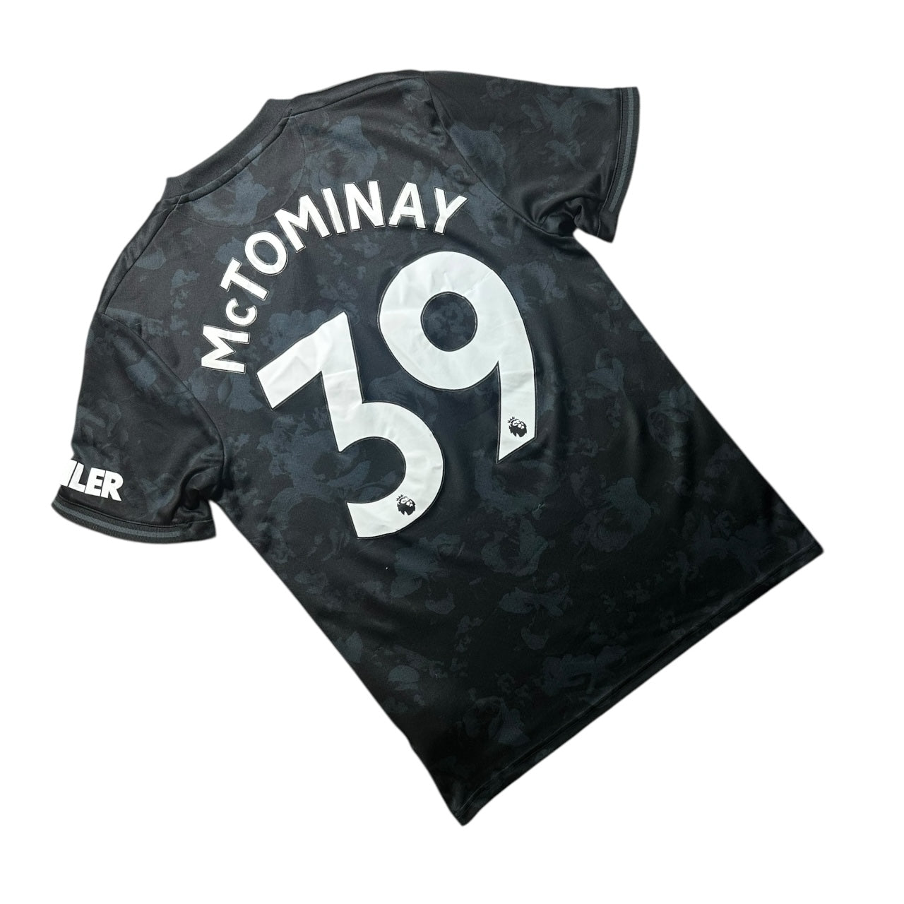Manchester United Football Shirt 2019/2020 Third McTominay 39 (M)