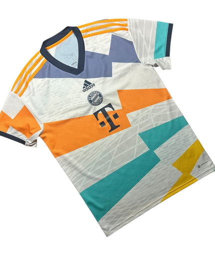 Bayern Munich Football Shirt Fourth 2022/2023 ‘50th Anniversary’ (L)