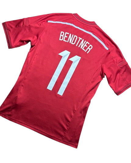 Denmark Football Shirt 2013/2015 Home Bendtner 11 (S)