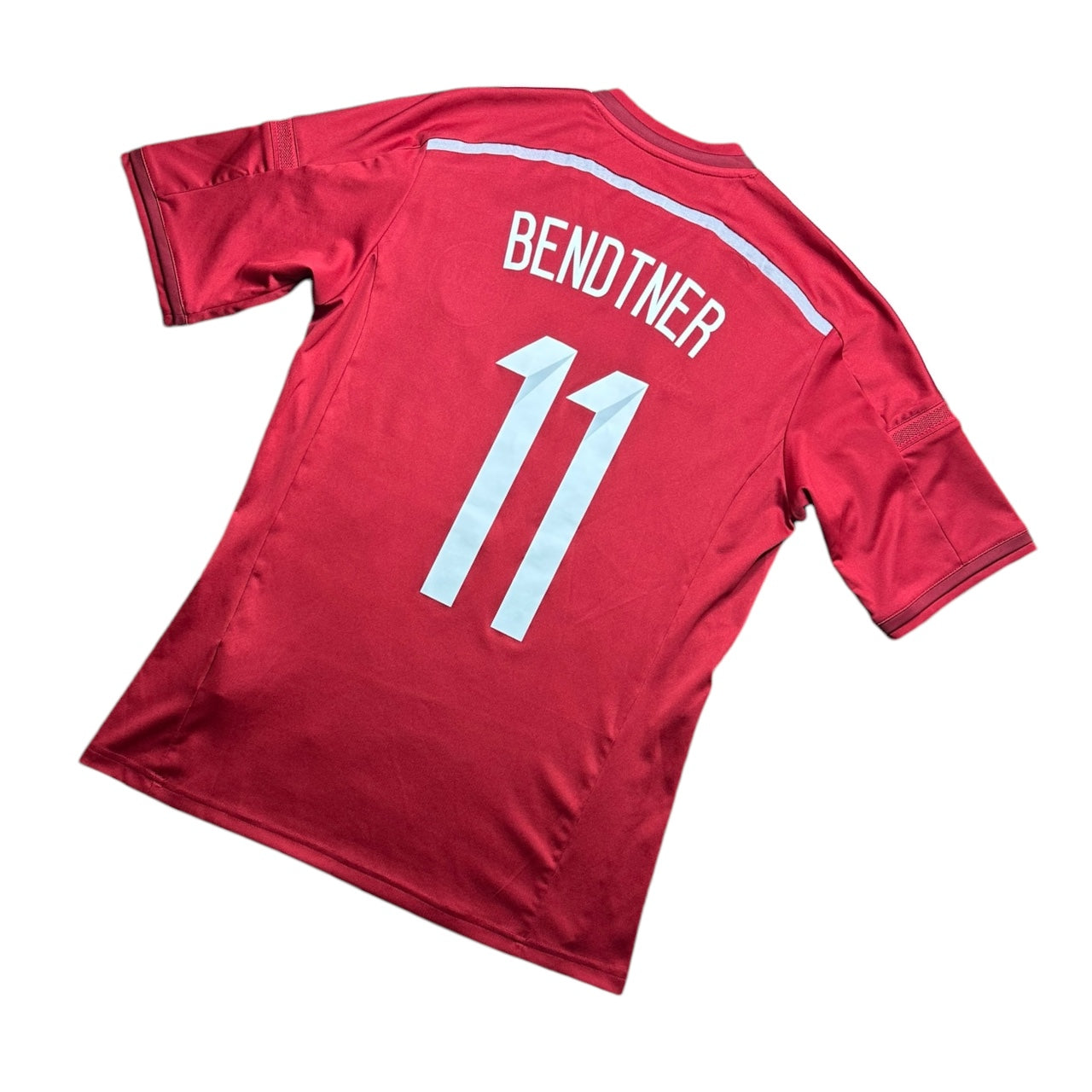 Denmark Football Shirt 2013/2015 Home Bendtner 11 (S)