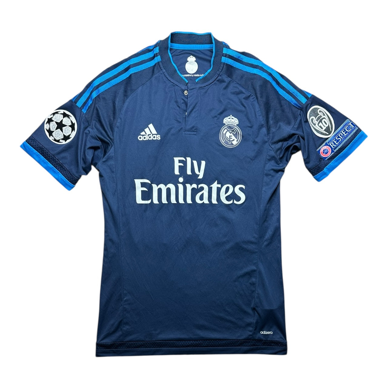 Real Madrid Football Shirt Third 2015/2016 Isco 22 (M)
