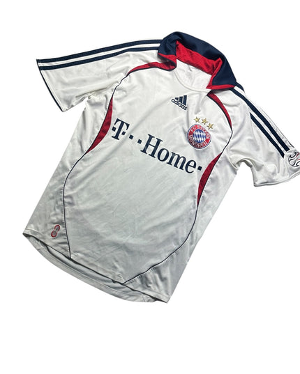 Bayern Munich Football Shirt Away  2006/2008 (M)
