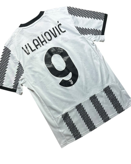 Juventus Football Shirt 2022/2023 Home Vlahovic 9 (M)
