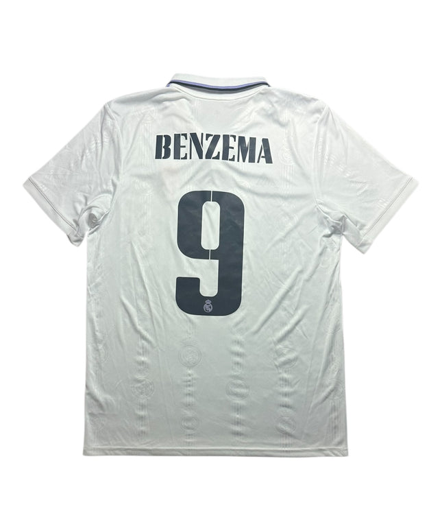 Real Madrid Football Shirt 2022/2023 Home Benzema 9 BNWT (L)