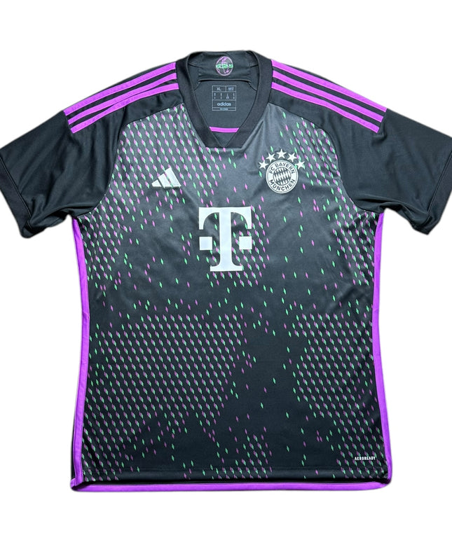 Bayern Munich Football Shirt 2023/2024 Away Davies 19 (XL)