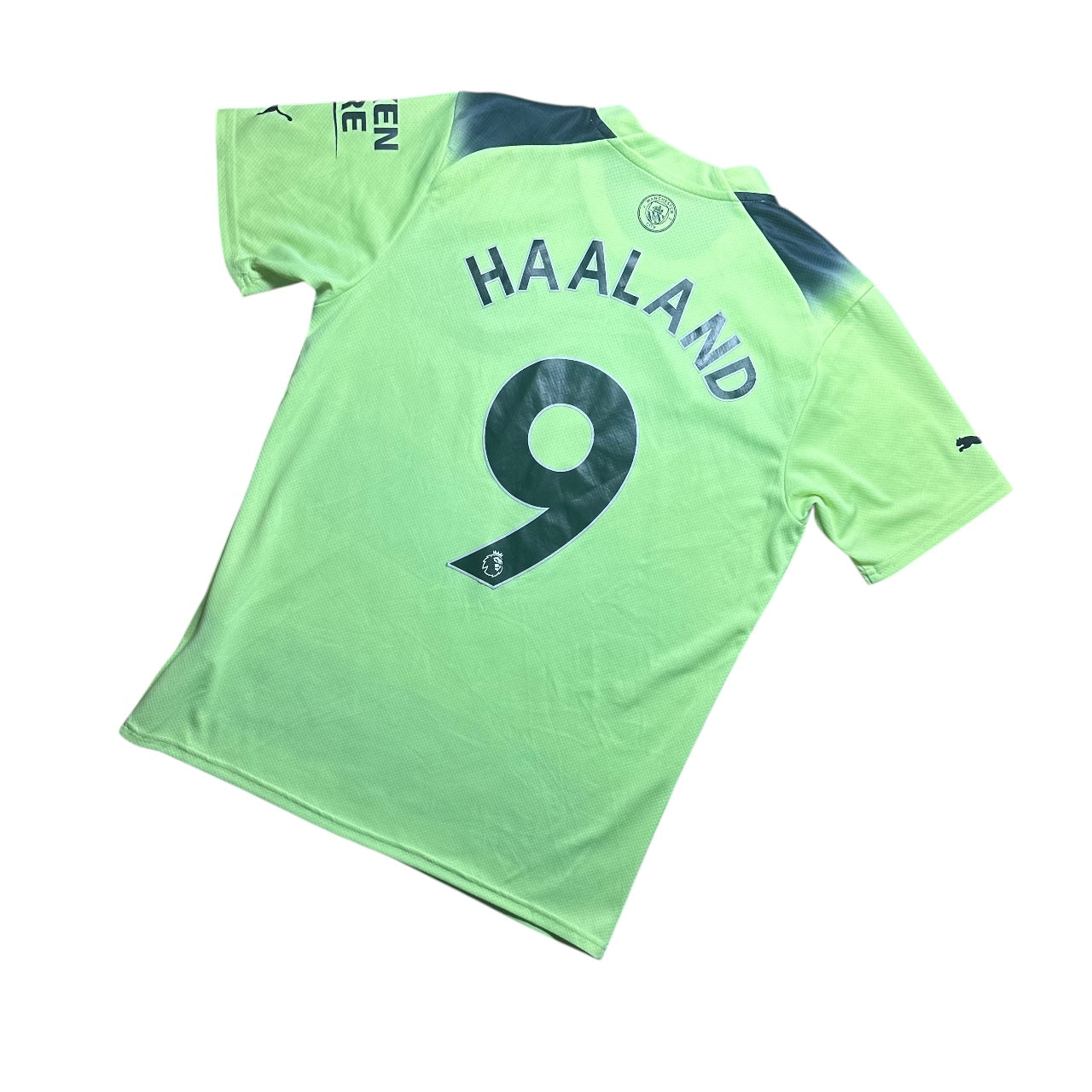 Manchester City Football Shirt 2022/2023 Third Haaland 9 (M)