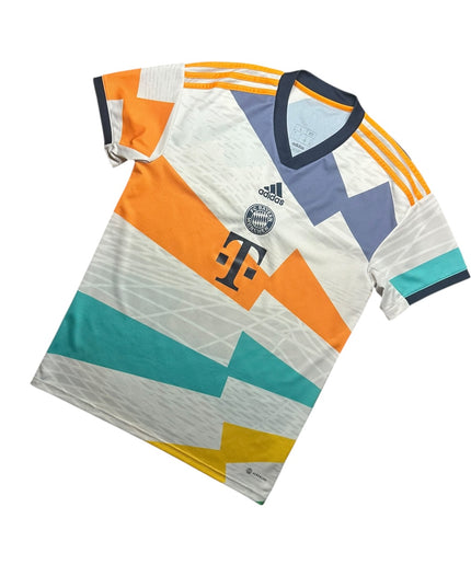 Bayern Munich Football Shirt Fourth 2022/2023 ‘50th Anniversary’ (L)