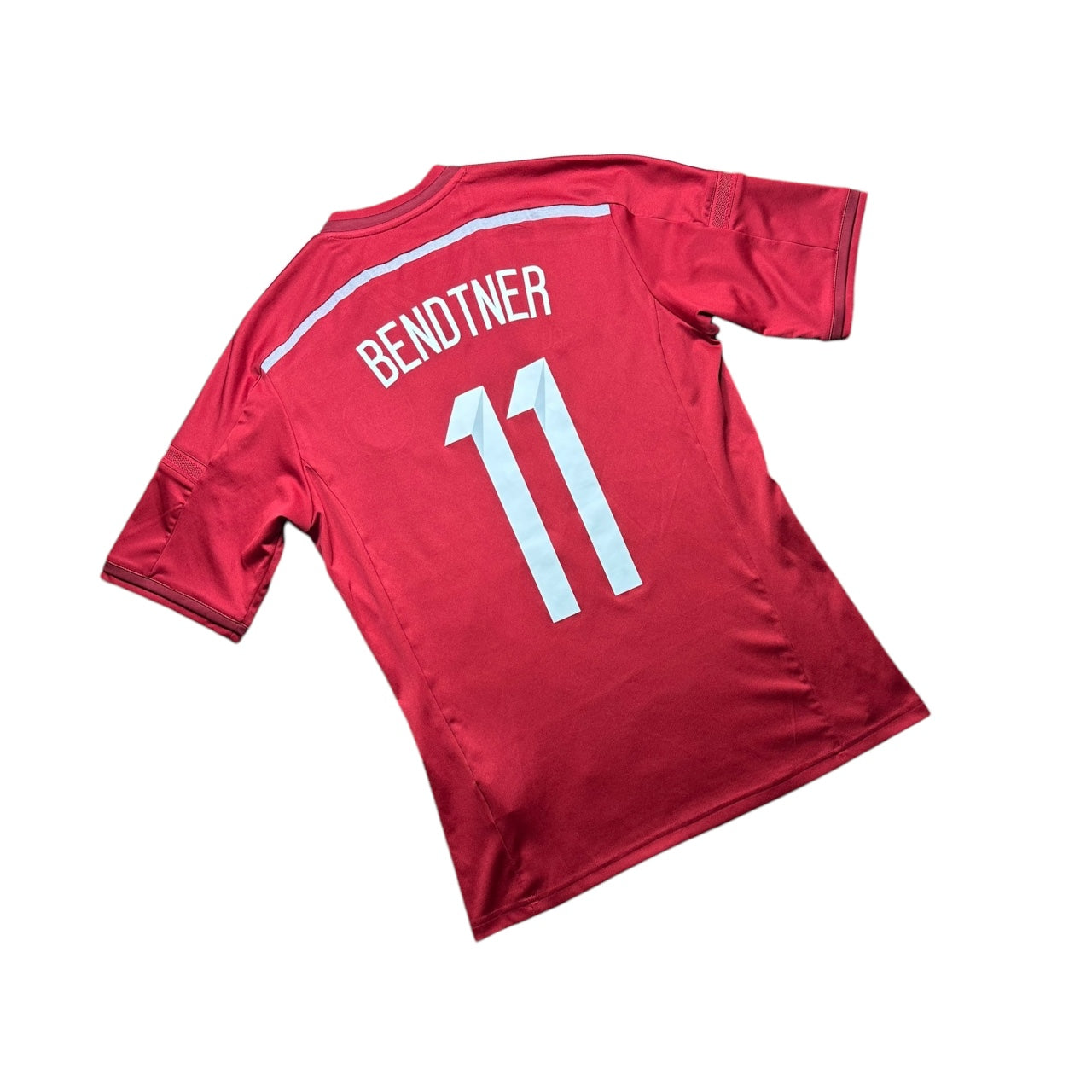 Denmark Football Shirt 2013/2015 Home Bendtner 11 (S)