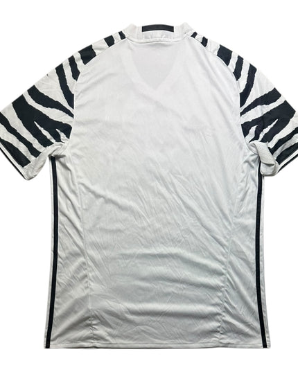 Juventus Football Shirt 2016/2017 Third (L)