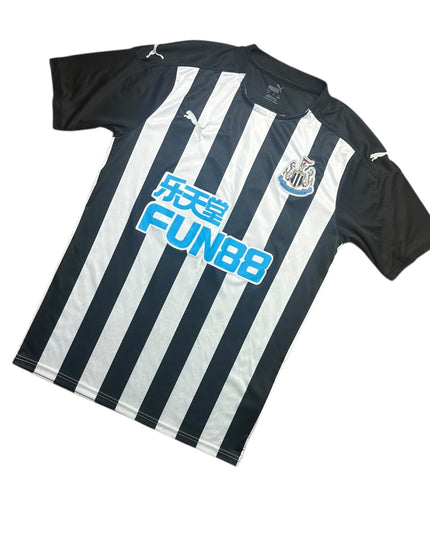 Newcastle Football Shirt 2020/2021 Home Saint Maximin 10 (M)