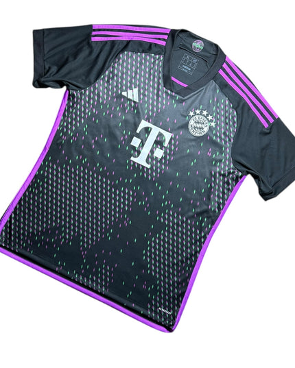 Bayern Munich Football Shirt 2023/2024 Away Davies 19 (XL)