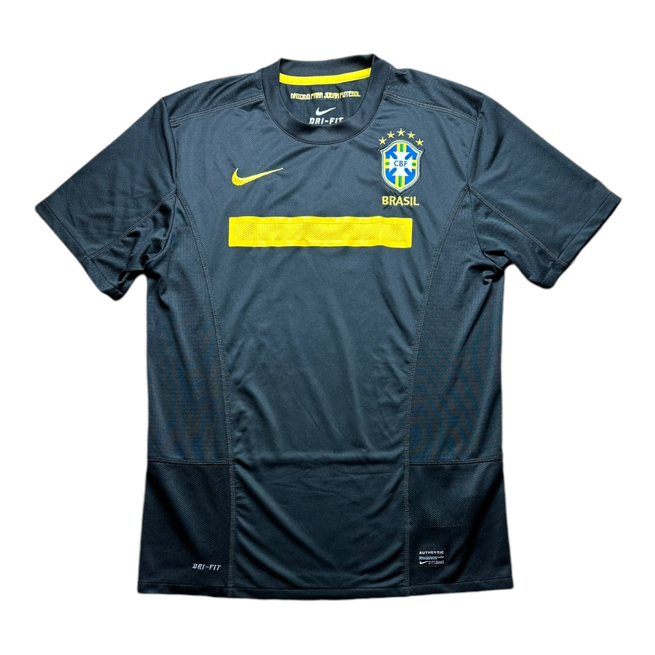 Brazil Football Shirt 2011/2012 Goalkeeping (M)